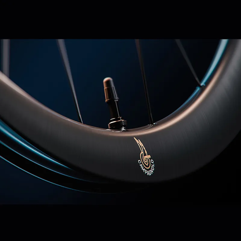 Campagnolo Hyperon Ultra Tubeless Carbon Wheels : 2-Way Fit-4